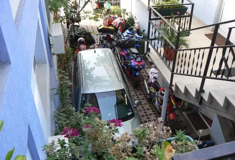 Hotel Hostel Tropical