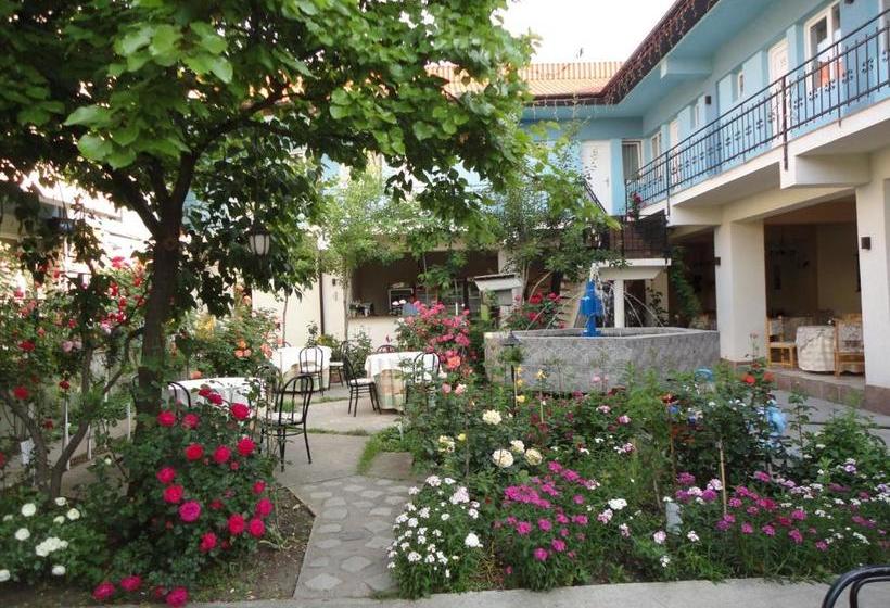 هتل Hostel Tropical