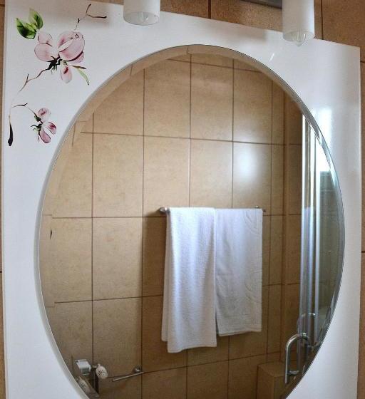 هتل Hostel Tropical