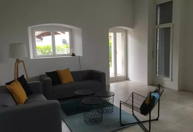 בית מלון כפרי Und Restaurant Zum Hirschen