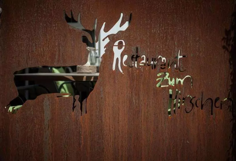 בית מלון כפרי Und Restaurant Zum Hirschen