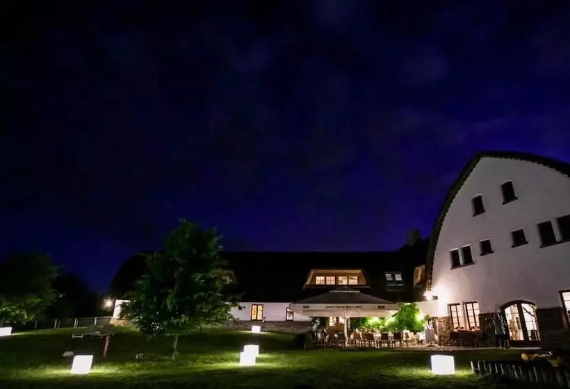 Hot_elarnia Hotel & Spa