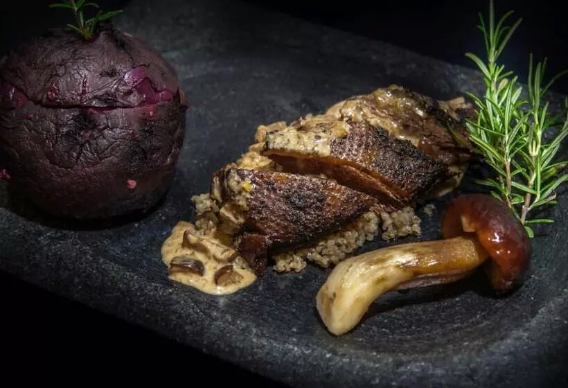 Hot_elarnia Hotel & Spa