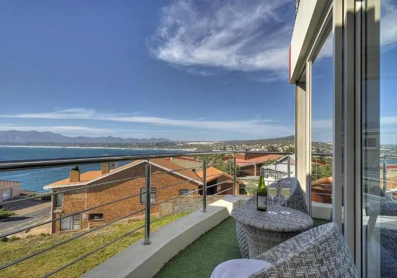 Sea Star Lodge