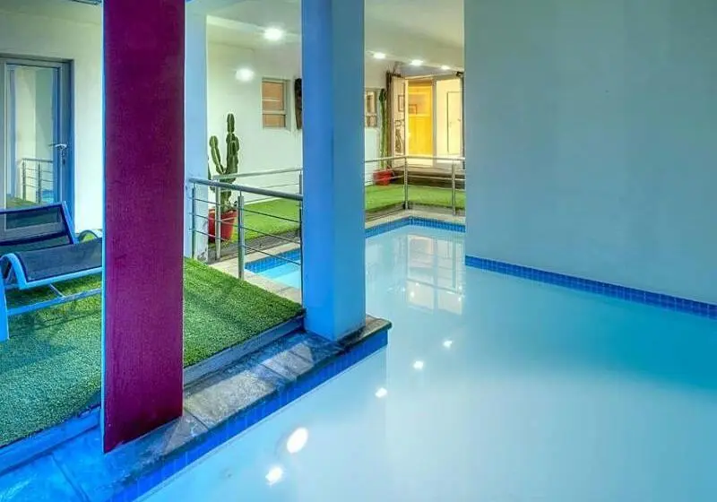 Sea Star Lodge