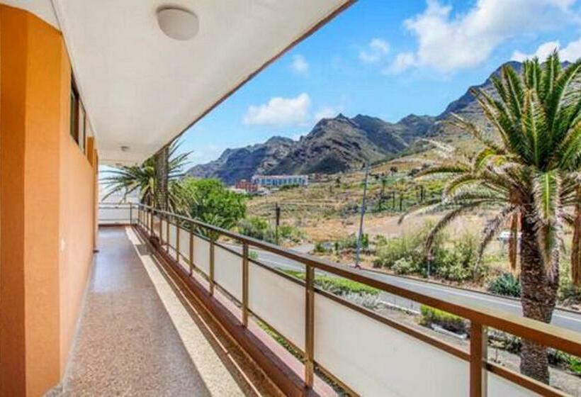 2 Bedrooms Appartement With Sea View Furnished Balcony And Wifi At Bajamar 1 Km Away From The Beach