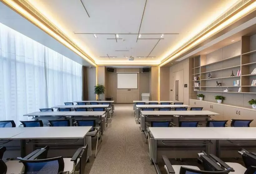 Atour Hotel Changde Laoximen