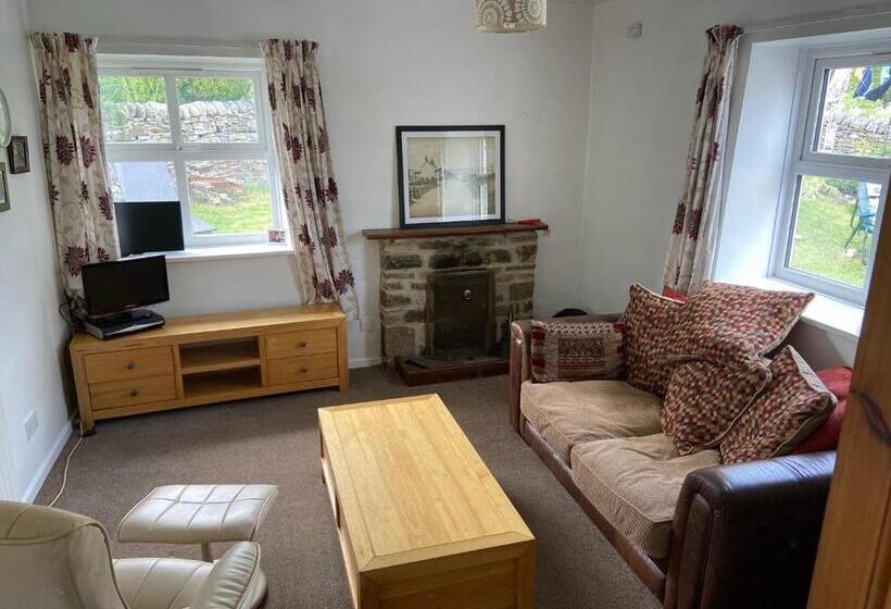 Cosy 1 Bedroom Cottage With Indoor Open Fireplace