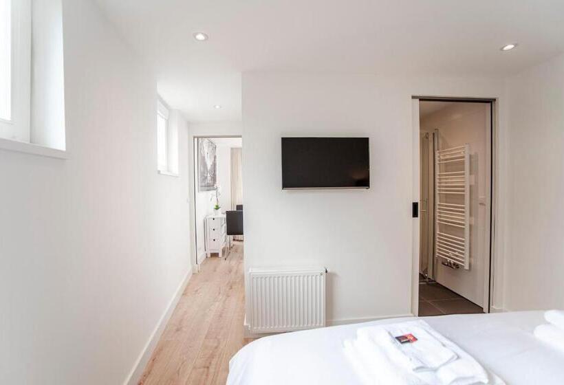 Happy Days Apartment   Luxurious   Free Parking On Own Property