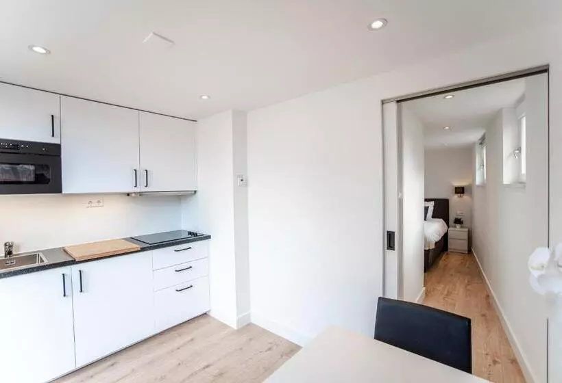 Happy Days Apartment   Luxurious   Free Parking On Own Property