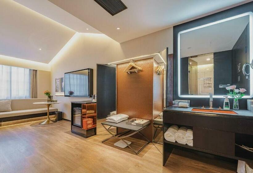 Atour S Hotel Wuxi Nanchang Street