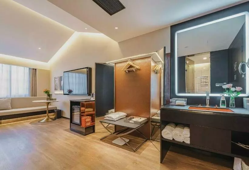 Atour S Hotel Wuxi Nanchang Street