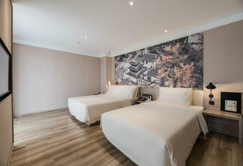 Atour Hotel Zhenjiang Xijindu Jinshan Temple