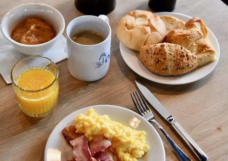 ホテル Ibis Styles Saint Nazaire Centre Gare