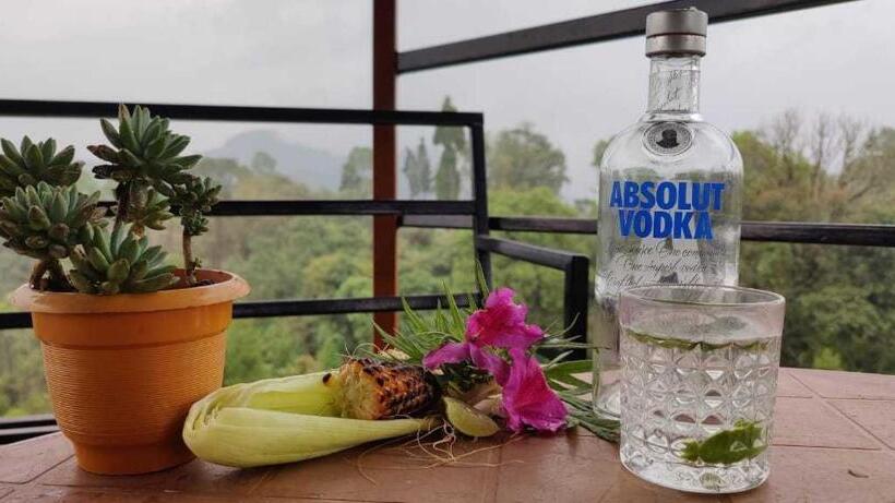 Отель Oyo 88442 Esti Kutum Home Stay