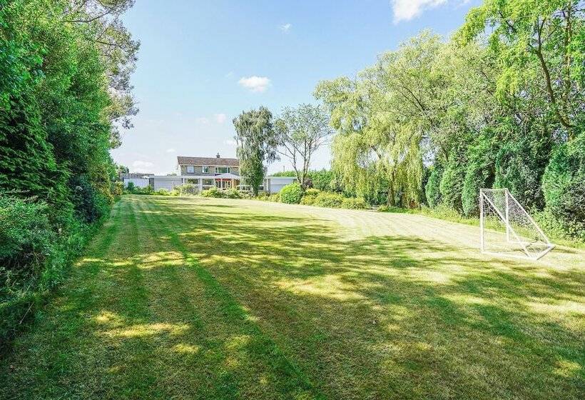 Luxury Spa Party Home   Pool Hottub Bar Sauna