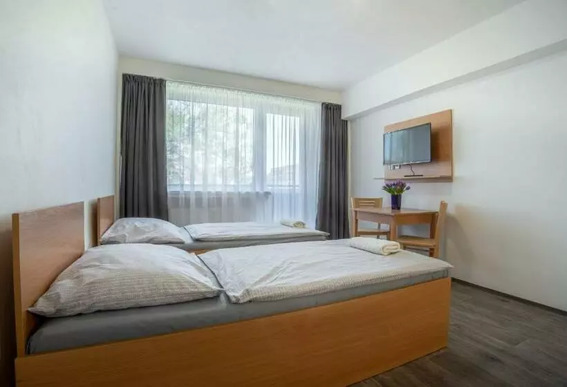 Retkeilymaja Apartmány A Studia Zámecký Park
