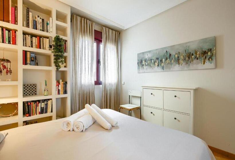 Apartamento En Chamberí Con Piscina Lovely Apartment In The City Center With Swimming Pool