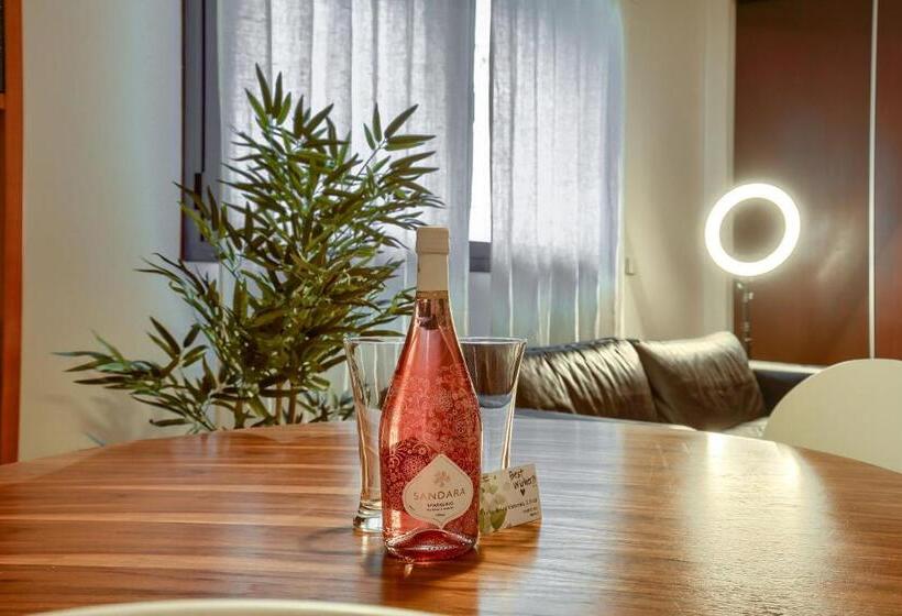 Apartamento En Chamberí Con Piscina Lovely Apartment In The City Center With Swimming Pool