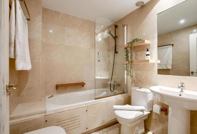 Apartamento En Chamberí Con Piscina Lovely Apartment In The City Center With Swimming Pool