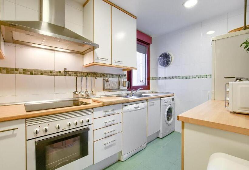 Apartamento En Chamberí Con Piscina Lovely Apartment In The City Center With Swimming Pool