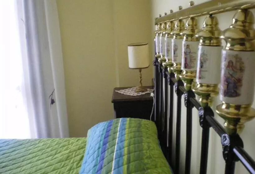 Casa De La Abuela María