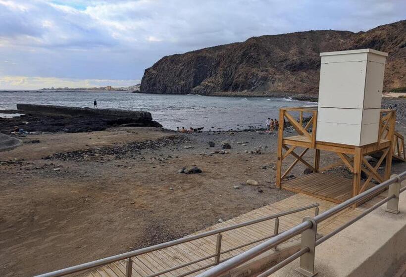 Espacioso Apartamento De 2 Dormitorios