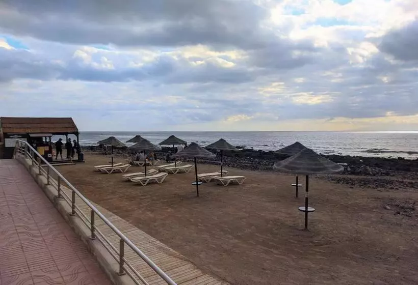 Espacioso Apartamento De 2 Dormitorios