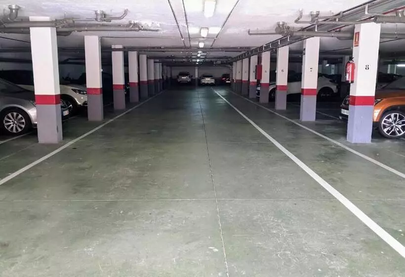 Espacioso Apartamento De 2 Dormitorios