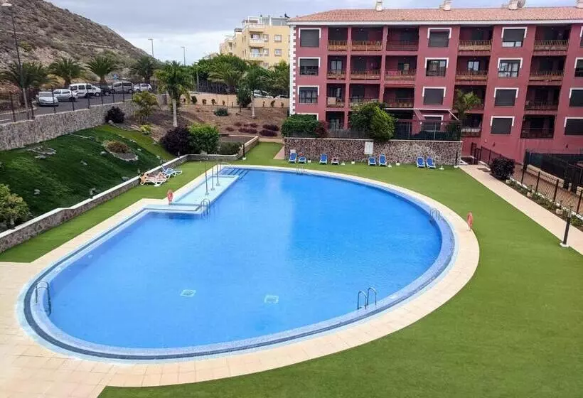 Espacioso Apartamento De 2 Dormitorios