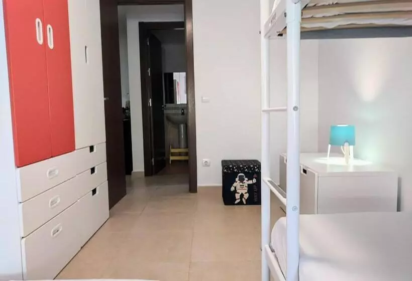 Espacioso Apartamento De 2 Dormitorios