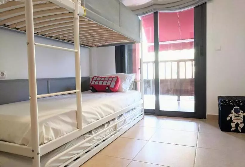 Espacioso Apartamento De 2 Dormitorios