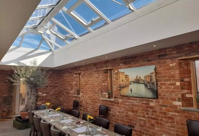 Hotel The Olive Well