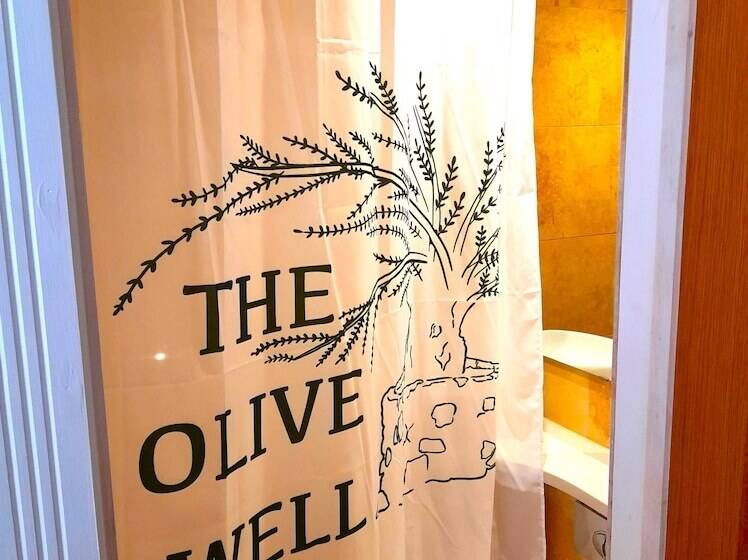 ホテル The Olive Well