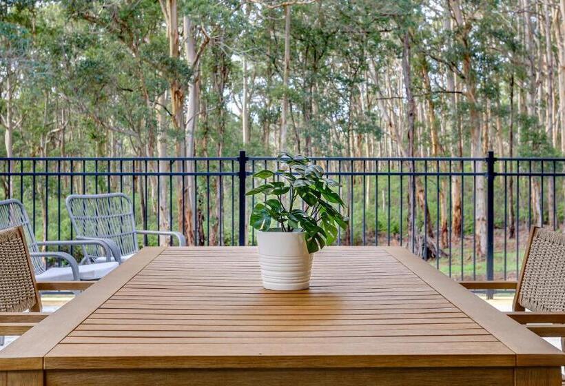 Karri Forest Vista Peaceful Home With Forest Views