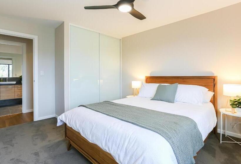 Karri Forest Vista Peaceful Home With Forest Views