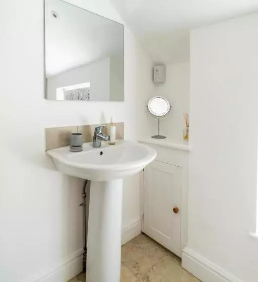 Laurel Cottage   Aldeburgh Coastal Cottages