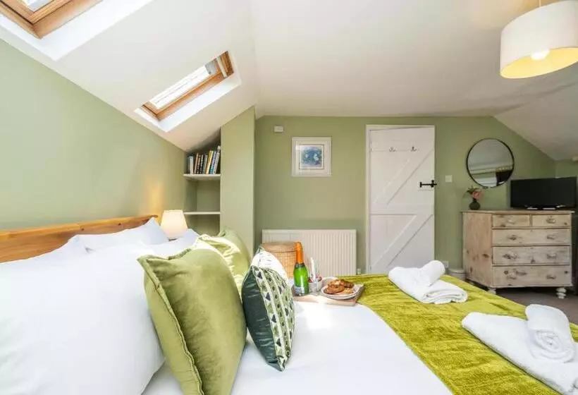 Laurel Cottage   Aldeburgh Coastal Cottages