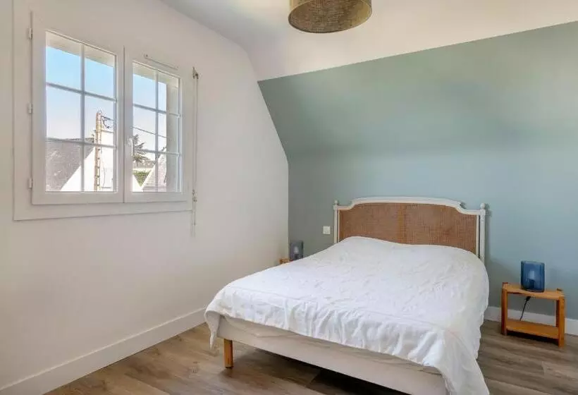 Maison En Front De Mer  10 Personnes   Jardin