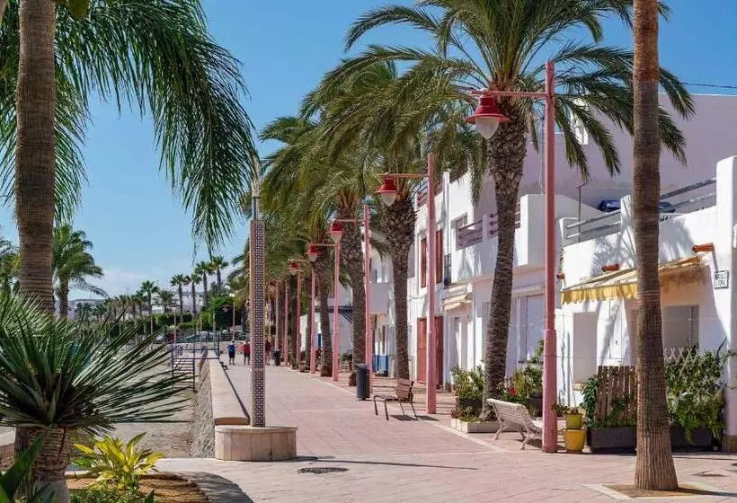 Piso Céntrico En 2° Línea De Playa