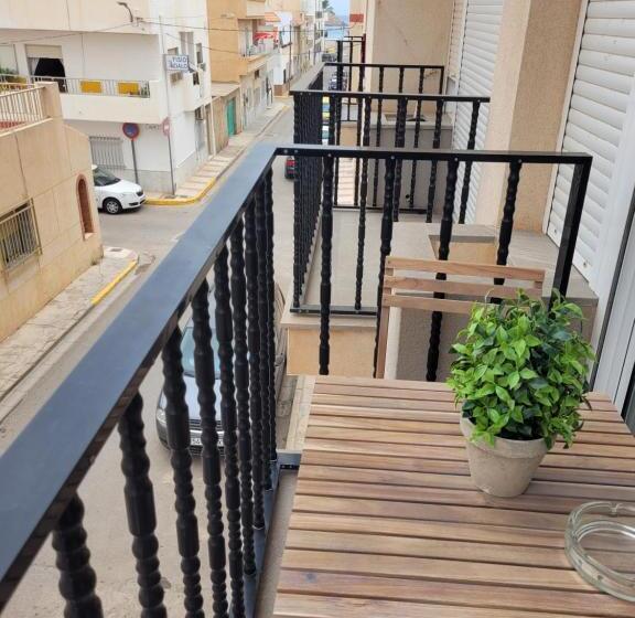 Piso Céntrico En 2° Línea De Playa