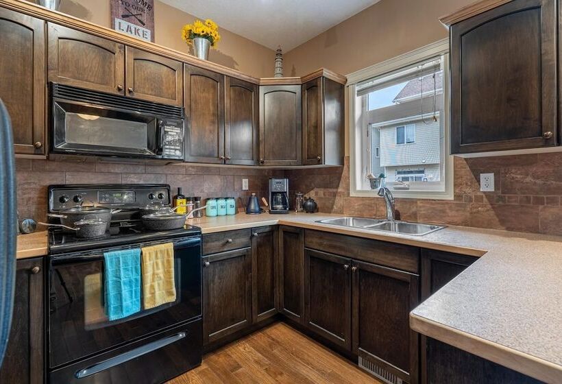 Prairie Oasis I Sleeps 16 L Bbq & Patio L Smart Tv