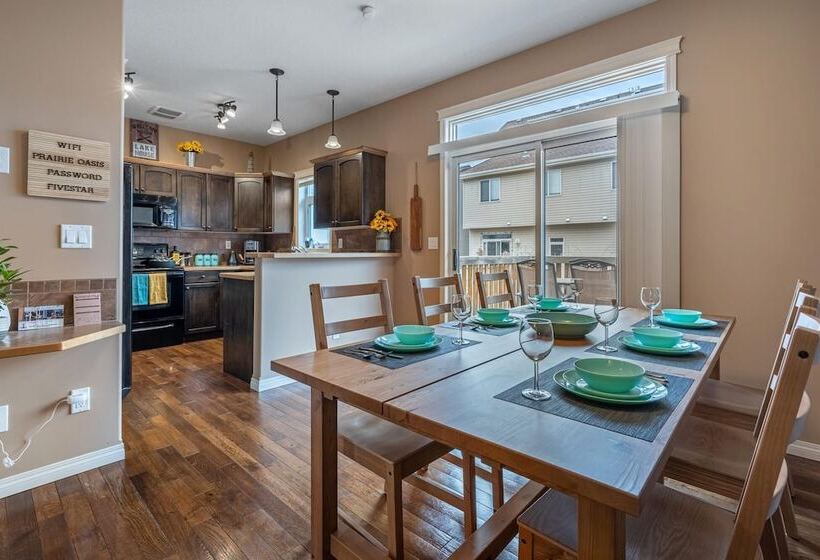 Prairie Oasis I Sleeps 16 L Bbq & Patio L Smart Tv