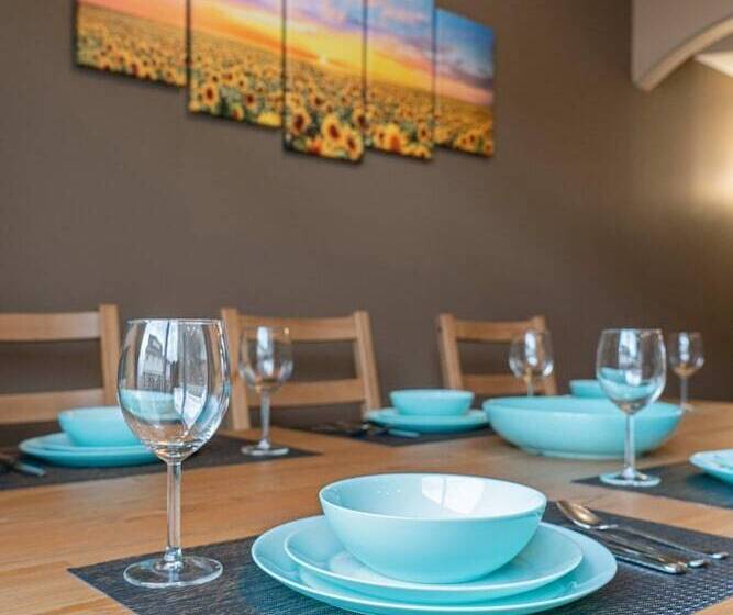 Prairie Oasis I Sleeps 16 L Bbq & Patio L Smart Tv