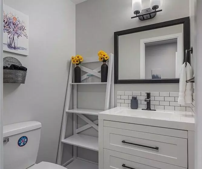 Prairie Oasis I Sleeps 16 L Bbq & Patio L Smart Tv