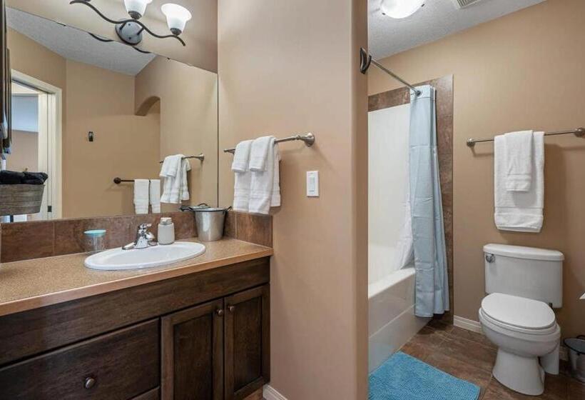 Prairie Oasis I Sleeps 16 L Bbq & Patio L Smart Tv