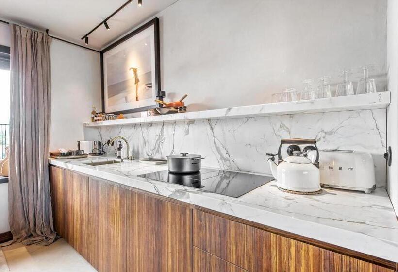 The Rooftop Suite Luxueuze Bohemian Penthouse