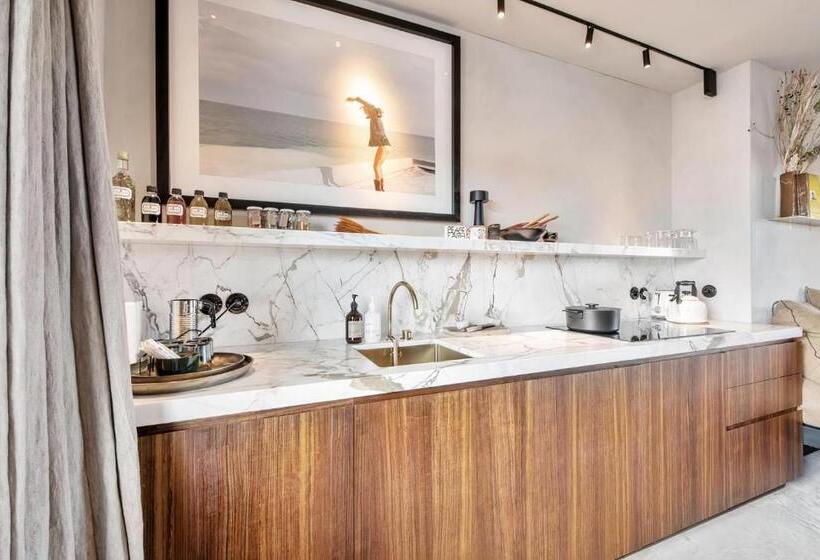 The Rooftop Suite Luxueuze Bohemian Penthouse