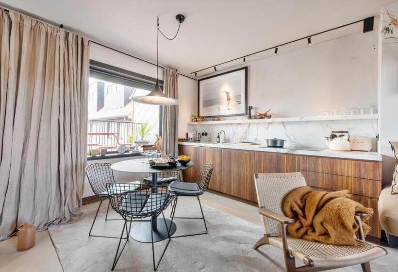 The Rooftop Suite Luxueuze Bohemian Penthouse