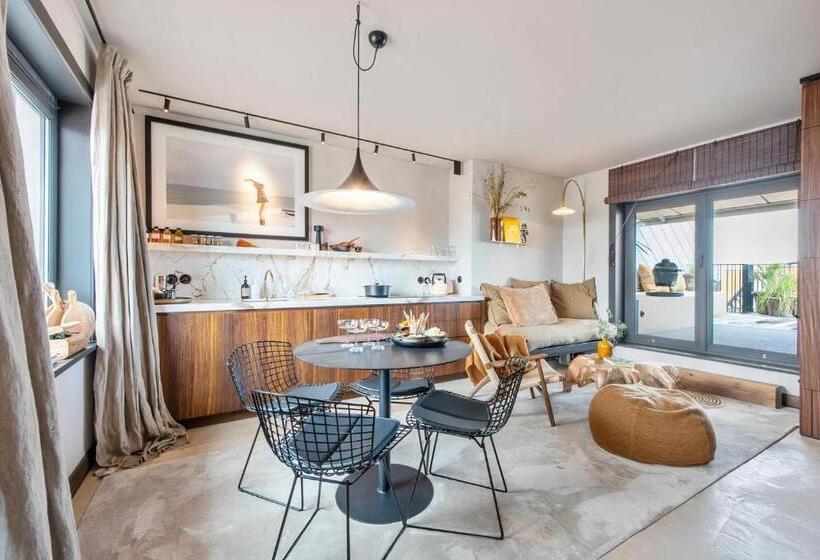 The Rooftop Suite Luxueuze Bohemian Penthouse